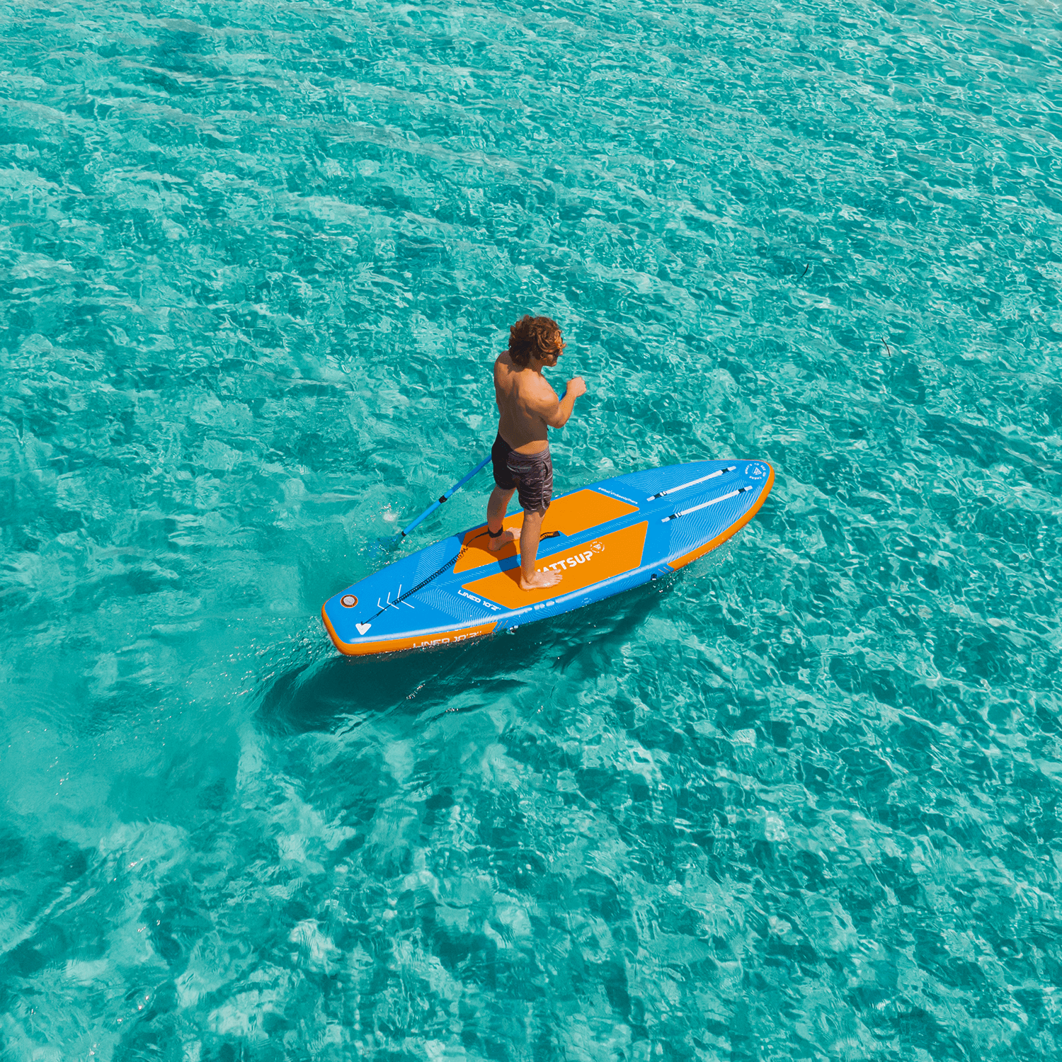 stand up paddle lined sur l'eau